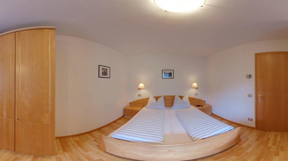 Residence Toeglhof Фунес Екстериор снимка