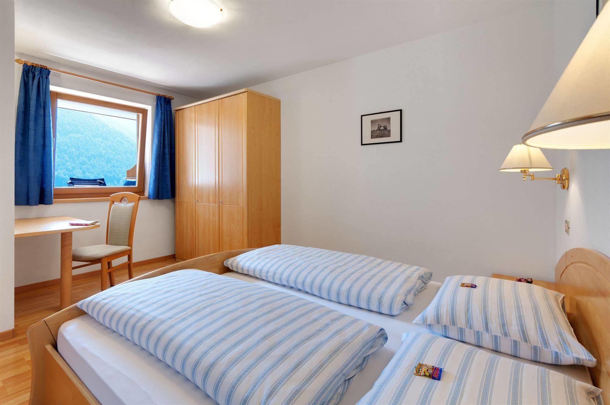 Residence Toeglhof Фунес Екстериор снимка